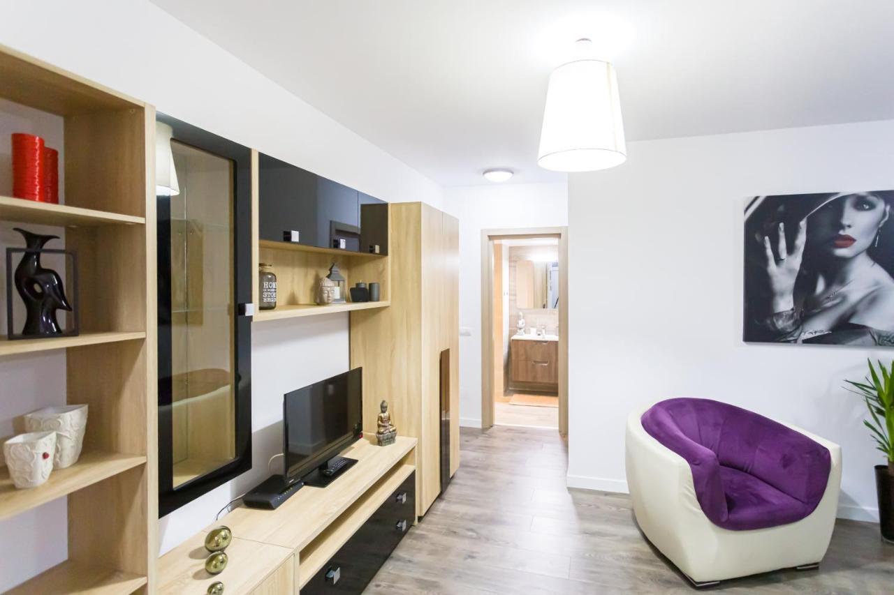 Unique Hotel Apartments Grand Residence Ясси Екстер'єр фото